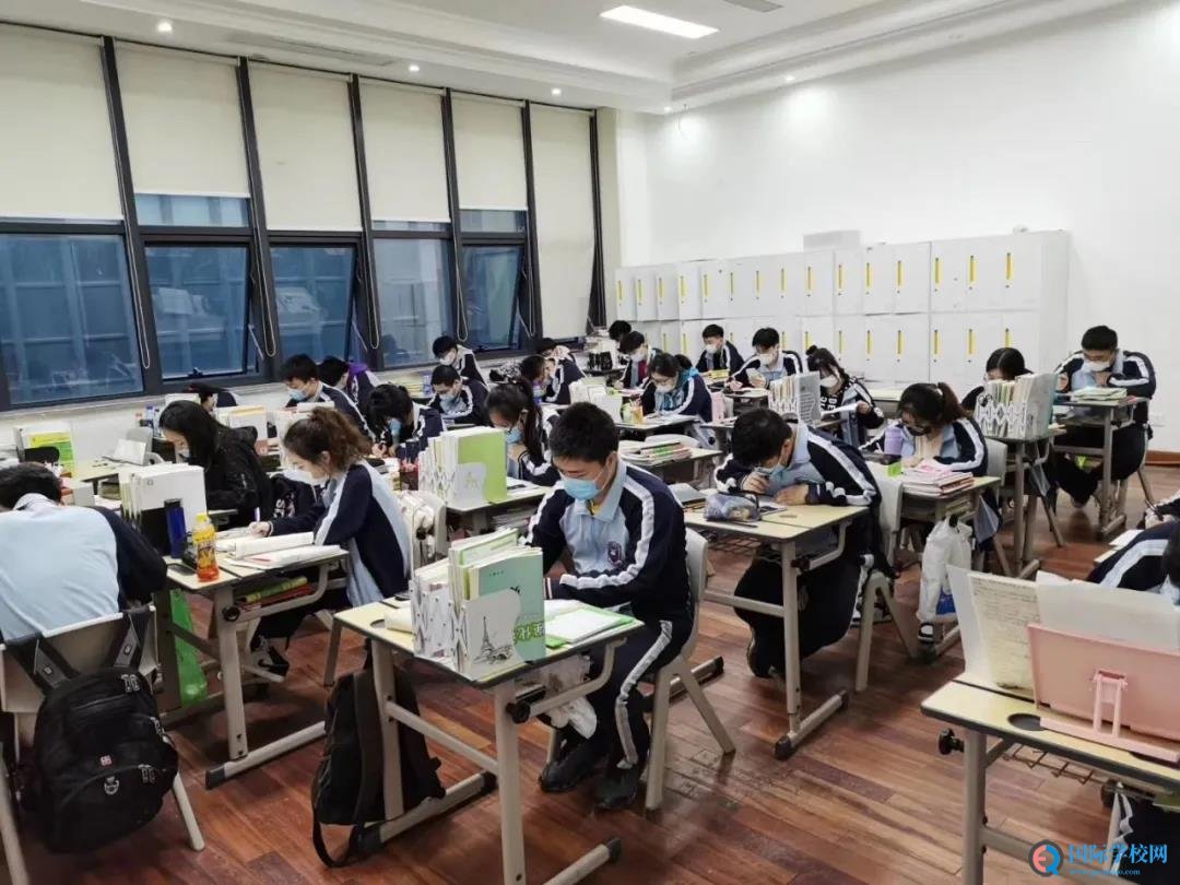 上师大附二外开学时间已定，学校提前准备了哪些防控措施？