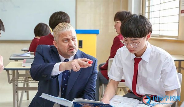 北京爱迪国际学校入学条件是什么？还有名额吗？