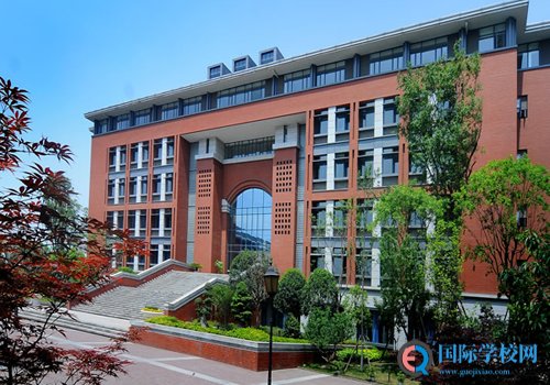 就读国际高中后需要住宿，家长可以为同学们做好哪些准备？