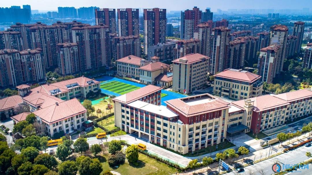无锡市哪所国际学校开设了IGCSE中学课程？无锡华锐课程介绍