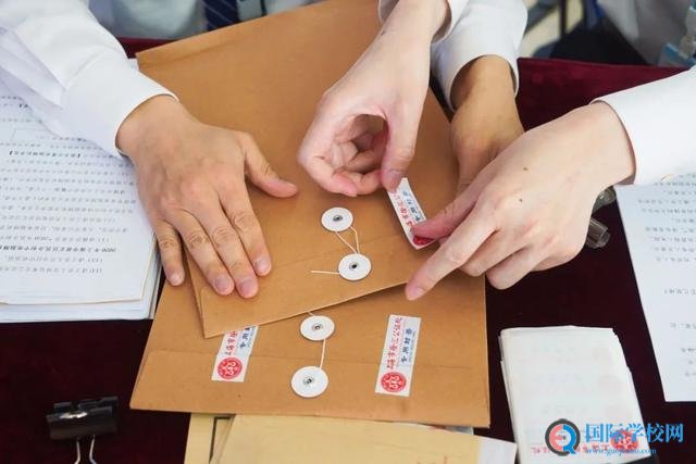 上海民办学校摇号录取 - 全市统一软件、全程录像