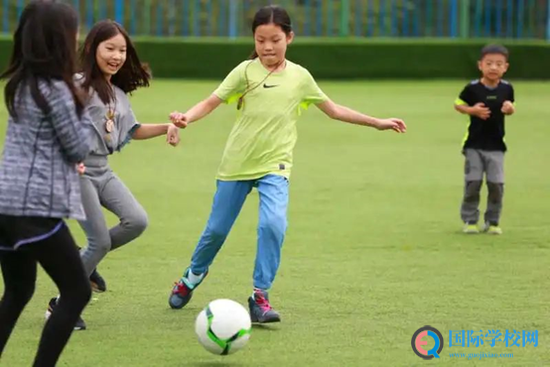 把娃扔进国际学校的“坑”到底值得不值得