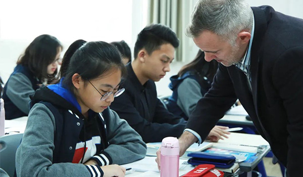 青岛梅尔顿国际学校(原二中剑桥高中) ：成功留学难？青岛梅尔顿只做留学成功