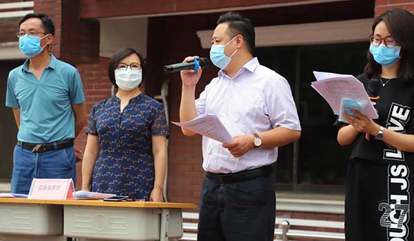 成都市西雅美途外国语联合学校 ：强防控严防守，西雅美途成功举办两次疫情防控演练