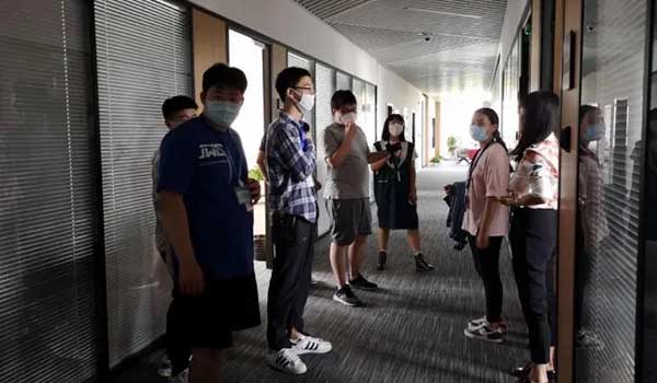 上海华二紫竹国际学院 ：夏初少年归，华二紫竹国际学院欢迎你们回归校园！