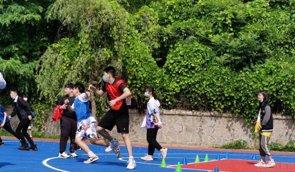 青岛梅尔顿国际学校(原二中剑桥高中) ：端午节如何过？在青岛梅尔顿来点不一样的感觉
