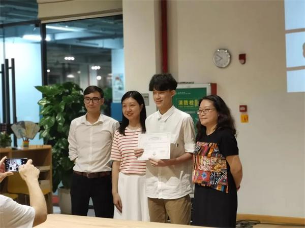 北大附中深圳南山分校国际部英语演讲比赛快讯