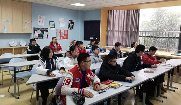 牛津国际公学成都校区 ：牛津国际公学开设什么课程？适合留学哪个国家？