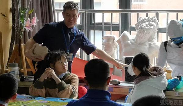 牛津国际公学成都校区 ：牛津国际公学开设什么课程？适合留学哪个国家？