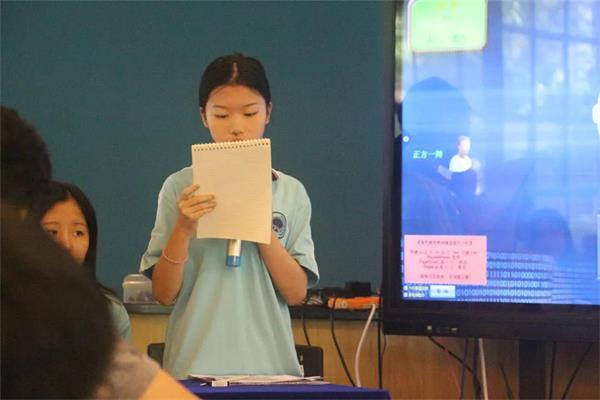 【多彩国际】带你奔赴佛山市外国语学校国际部一场由“人工智能”引发的“血”战