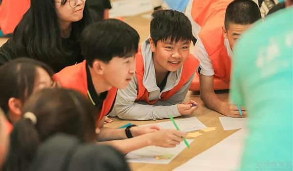 转轨国际学校，学生和家长分别如何做？