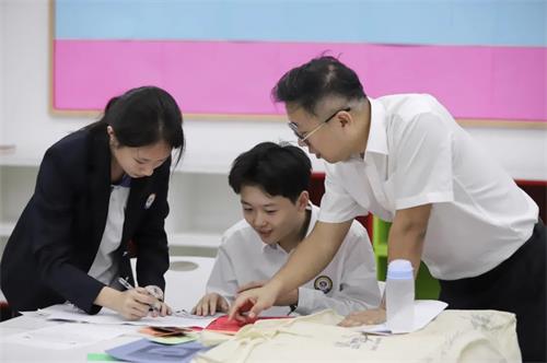 疫情回国的留学生为何纷纷选择这所国际高中？