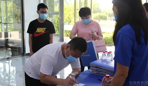 北京中育贝拉国际高中 ：不一样的国际教育，中育贝拉开放日你参加了吗？