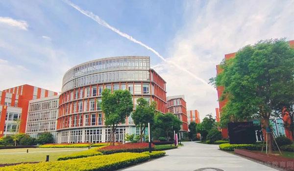 上海华二紫竹国际学院 ：从校长专访看上海华二紫竹国际学院教育