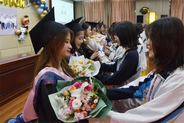再见成都棠湖外国语学校2017级国际班，毕业季