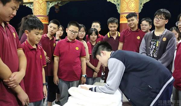 成都市西雅美途外国语联合学校 ：泪汗浇灌的五天，西雅美途学子军训成长记！