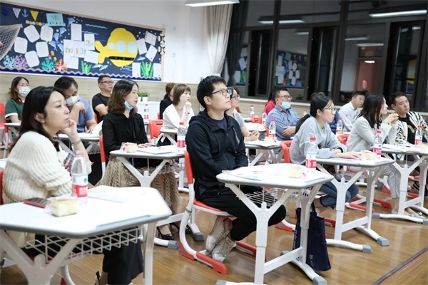 上海托马斯实验学校：携手共建家园，比肩共创未来