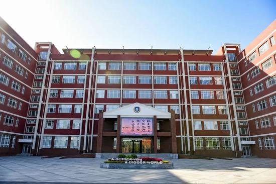 择校直通车 - 邂逅开设AP、IB课程的新东方双语学校