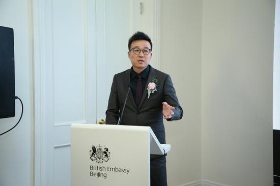 新东方斯林姆携手麦克米伦教育 打造高端幼少儿英语课程
