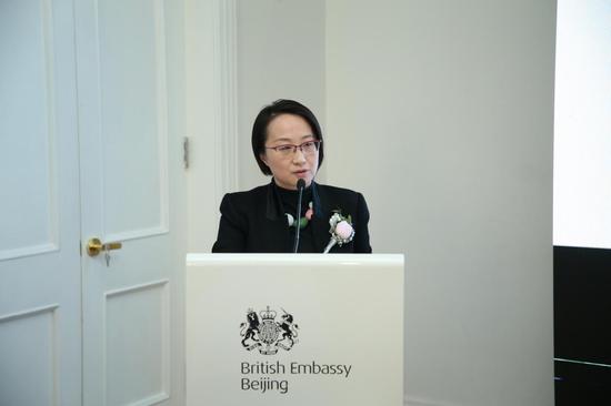 新东方斯林姆携手麦克米伦教育 打造高端幼少儿英语课程