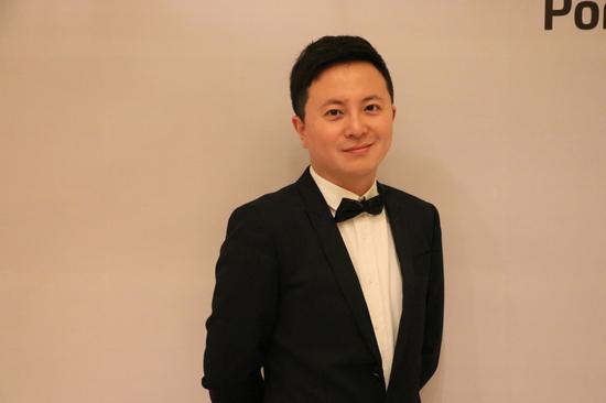 英国国家文理中学谭毅 - 帮助学生成为全面发展的年轻人