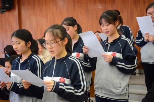 晒成绩、秀才艺……巴德美际学校成都校区高中部交出的半期答卷来了