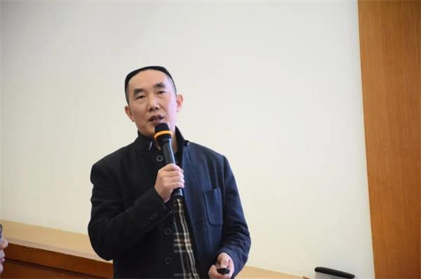 晒成绩、秀才艺……巴德美际学校成都校区高中部交出的半期答卷来了