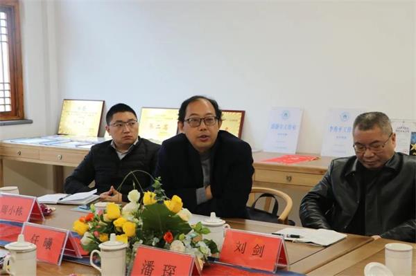 涪陵区教育考察团一行至泸州天立国际学校考察调研