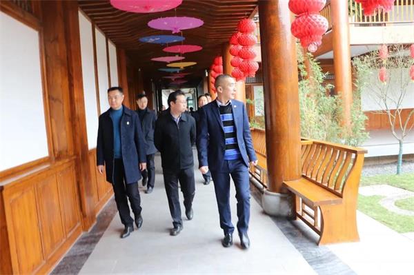 涪陵区教育考察团一行至泸州天立国际学校考察调研