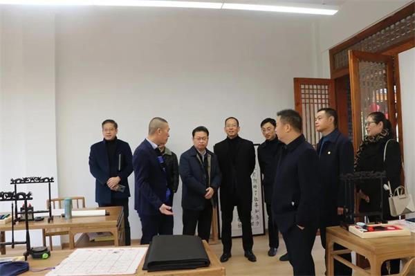 涪陵区教育考察团一行至泸州天立国际学校考察调研