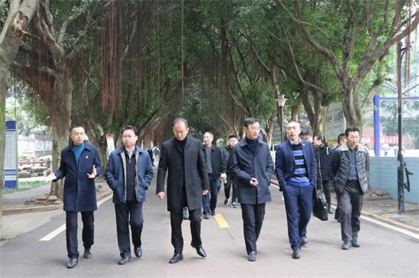涪陵区教育考察团一行至泸州天立国际学校考察调研