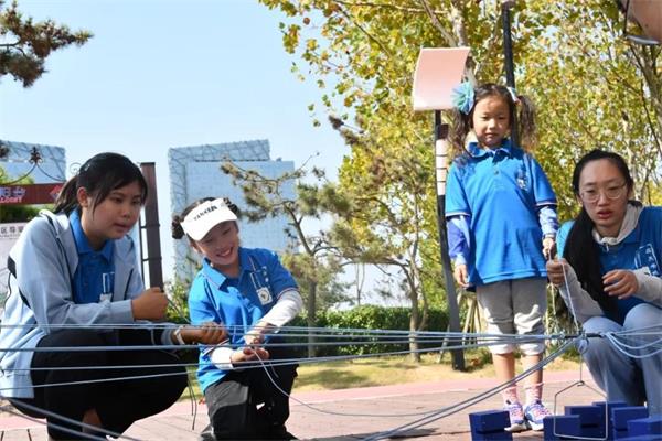 学院PK、师生团建，青岛威德明特双语学校这样为祖国庆生！