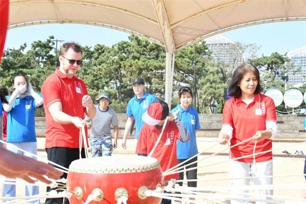 学院PK、师生团建，青岛威德明特双语学校这样为祖国庆生！