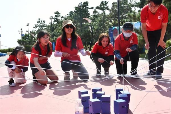 学院PK、师生团建，青岛威德明特双语学校这样为祖国庆生！
