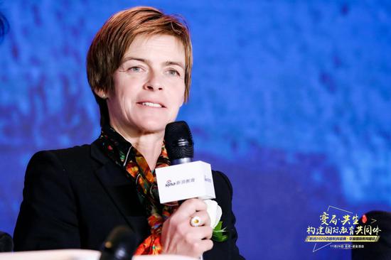 京西学校Dr.Marta - 教育应与时俱进 与中国 世界紧密相连