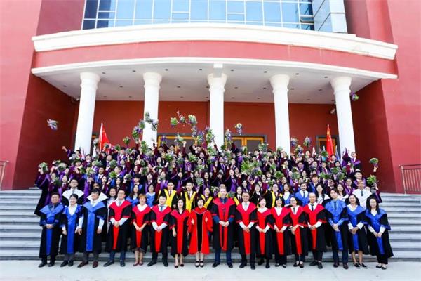 疫情期间学生成绩不降反升、连续13年摘得澳洲高考状元……北京爱迪国际学校蛮拼的