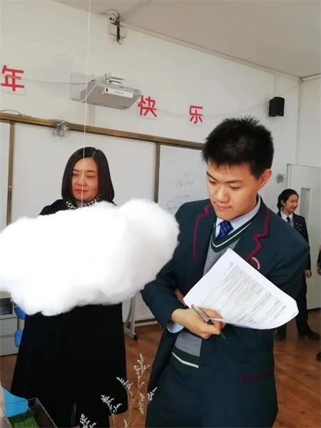 大庆一中剑桥国际中心7个牛剑面试邀请，中国东三省第一！