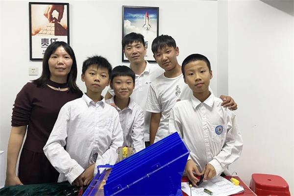 再创佳绩，博实乐广东碧桂园学校学子夺得省一等奖！