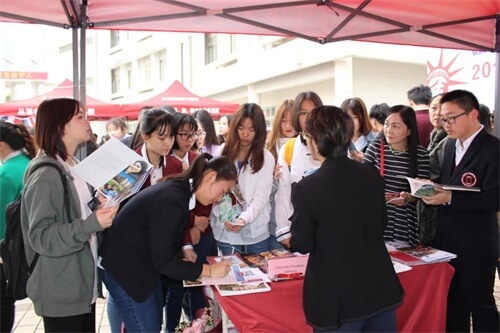 南宁二中国际部教育展：12月5日与世界招生官面对面，40所中外高校来了