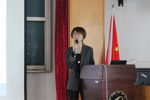 圣安德鲁斯大学招生官来访杭师大附中国际部