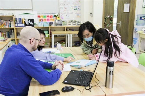 上海虹桥国际外籍人员子女学校大揭秘：IB国际学校的家长会是怎么开的？