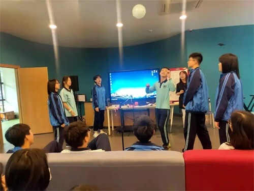 佛山外国语学校国际部英语趣味Show：令人心动的Morning Assembly