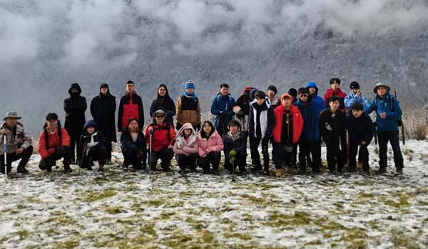 牛津国际公学成都校区 ：爱丁堡公爵奖 - 成都牛津学子在雪山中徒步
