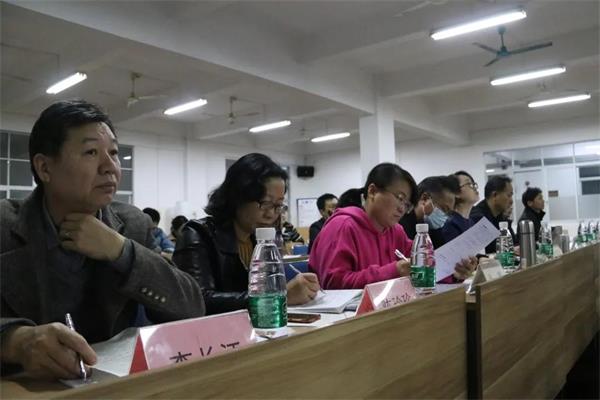 东莞市翰林实验学校国际部初中“自主·合作·探究”高效课堂教学大比武