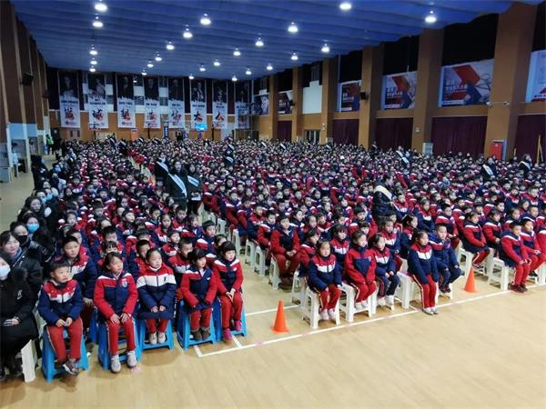 请查收新年第一份超“牛”挑战！ ——记兰州碧桂园学校小学部吉尼斯世界纪录挑战