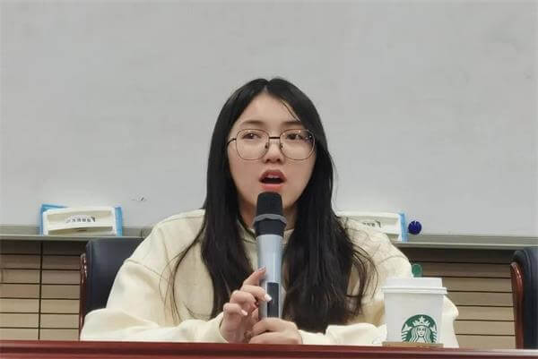 对话学长-宁波效实中学国际中心IB毕业学子分享会