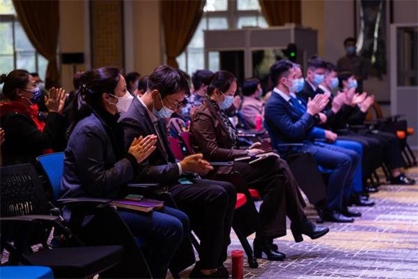 清澜大事记：清澜山学校击剑学院正式成立啦！