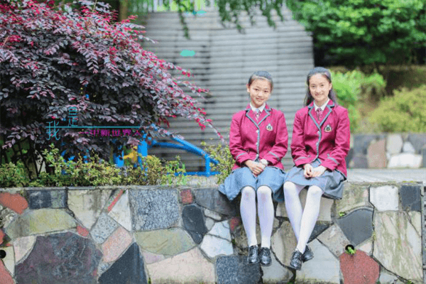 贵阳一中新世界国际学校国际部2020年度市、区级新世界“星”人物！