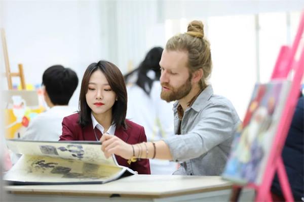 北京爱迪国际学校艺术高中焕新揭幕暨AIDI&ACG战略合作签约仪式成功举办！