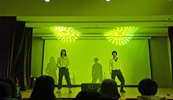 成都美联国际高中 ：多才多艺的成都美联国际高中学子展风采